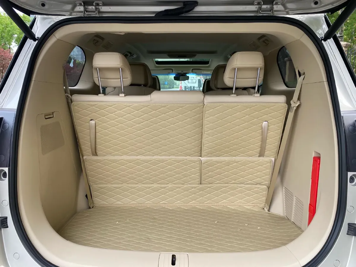 2023 Buick GL8 2.0T 237HP L4 9AT,autocango,china used car exporter,china ev exporter,chinese used car exporter,chinese used ev exporter