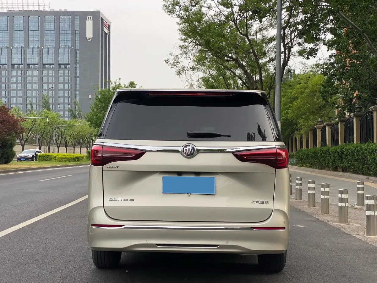 2023 Buick GL8 2.0T 237HP L4 9AT,autocango,china used car exporter,china ev exporter,chinese used car exporter,chinese used ev exporter