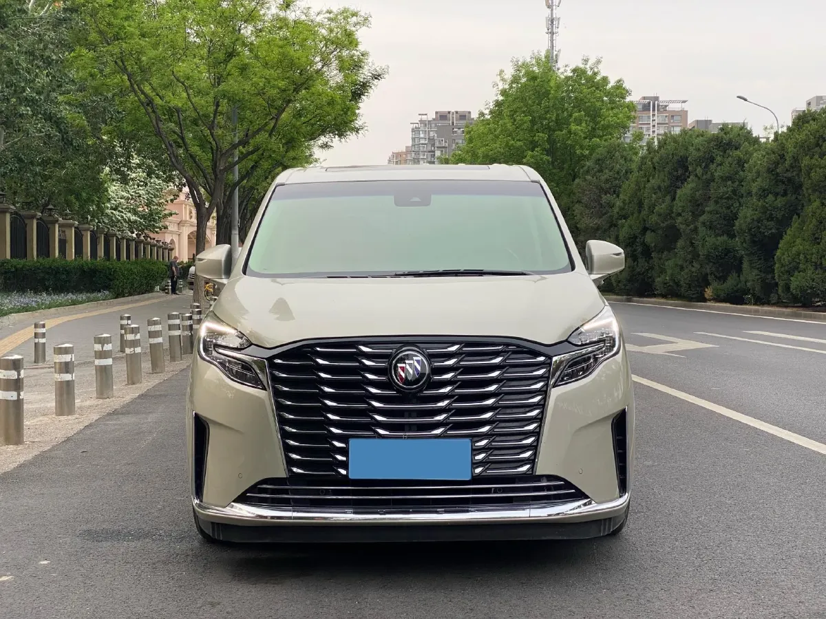 2023 Buick GL8 2.0T 237HP L4 9AT,autocango,china used car exporter,china ev exporter,chinese used car exporter,chinese used ev exporter
