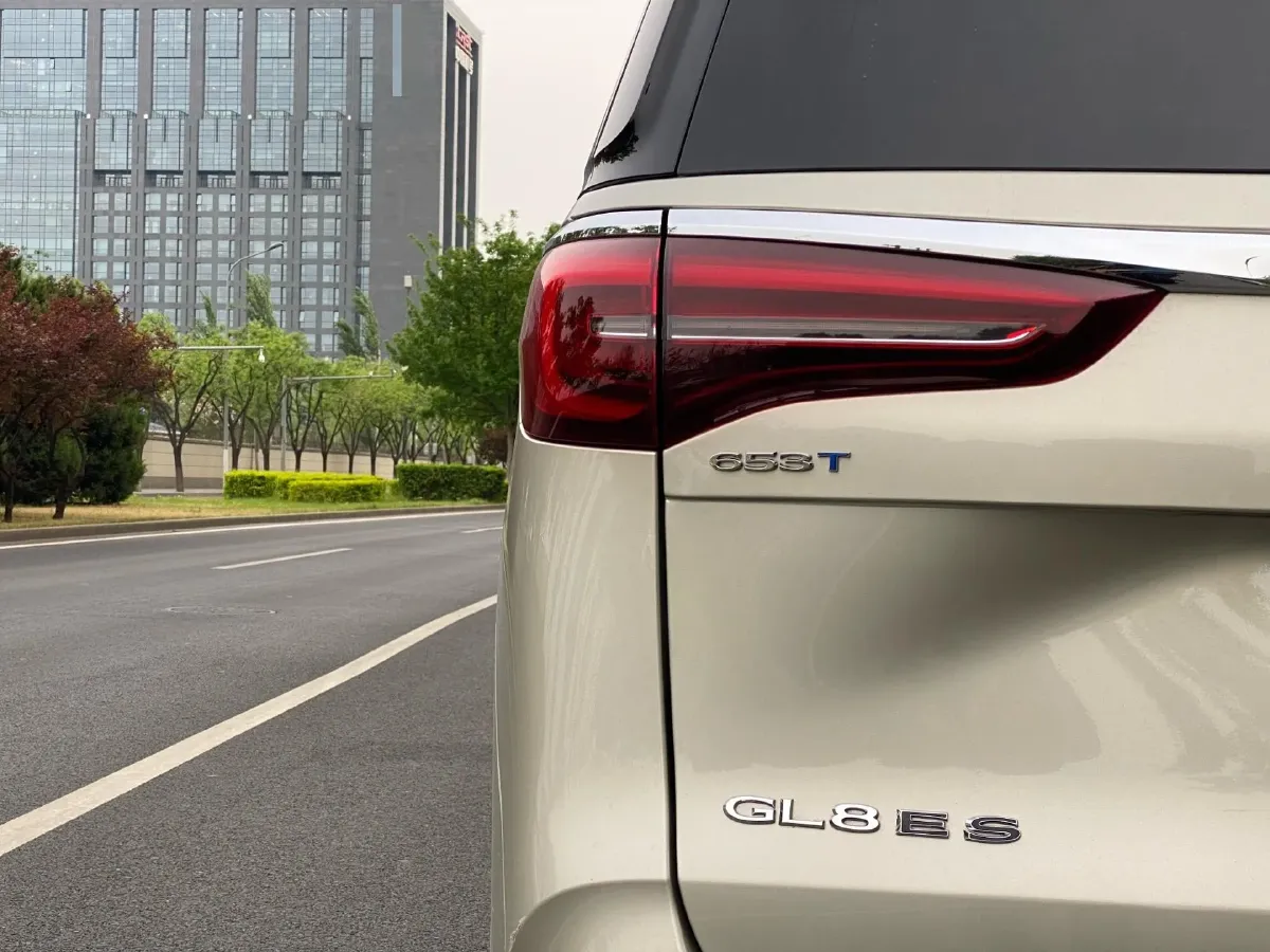 2023 Buick GL8 2.0T 237HP L4 9AT,autocango,china used car exporter,china ev exporter,chinese used car exporter,chinese used ev exporter