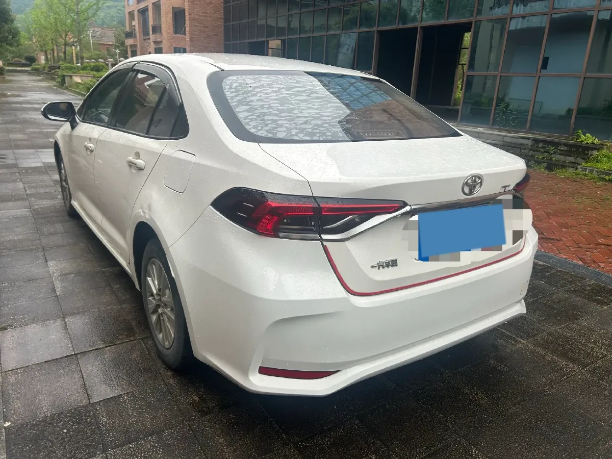 2021 Toyota Corolla 1.2T 116HP L4 CVT,autocango,china used car exporter,china ev exporter,chinese used car exporter,chinese used ev exporter