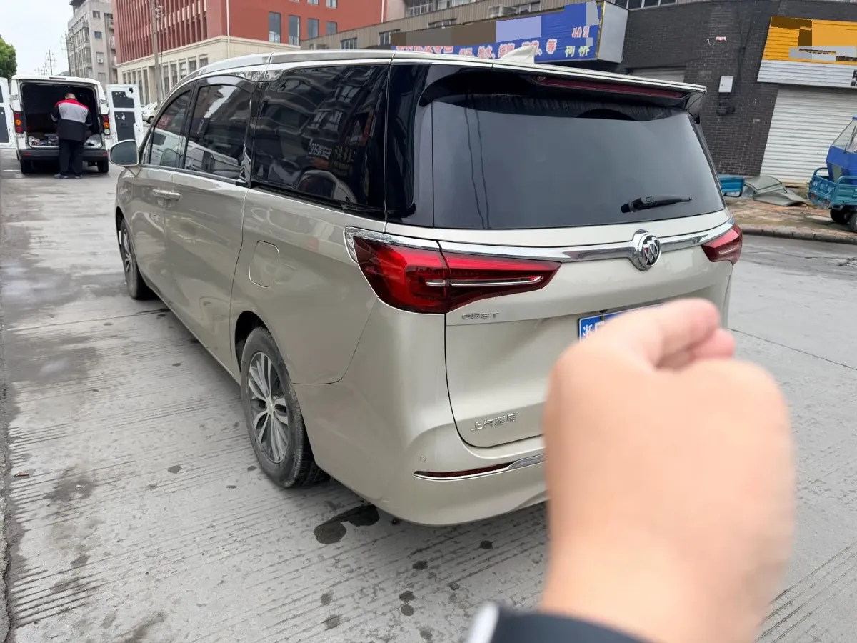 2020 Buick GL8 2.0T 237HP L4 9AT,autocango,china used car exporter,china ev exporter,chinese used car exporter,chinese used ev exporter