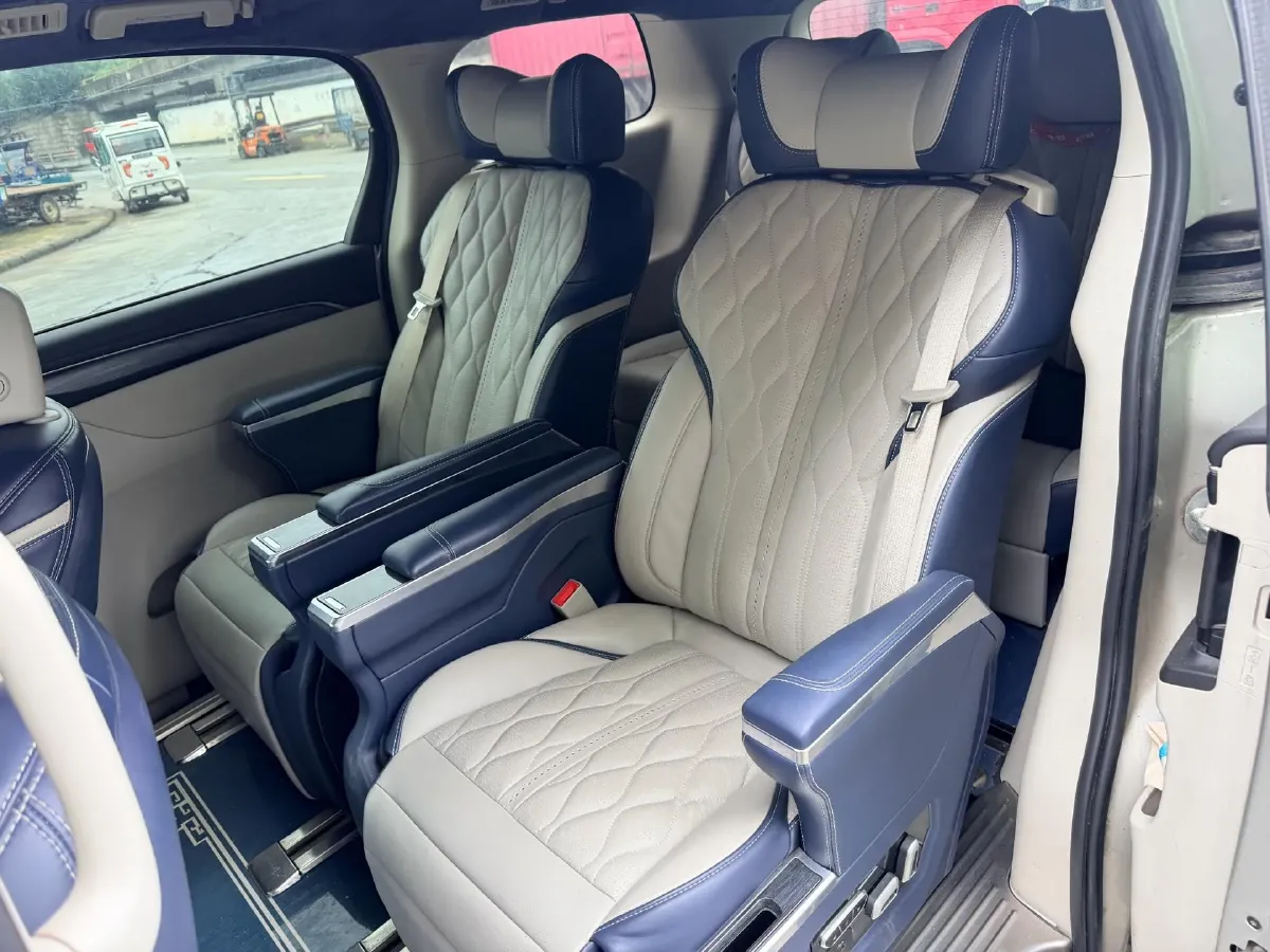 2020 Buick GL8 2.0T 237HP L4 9AT,autocango,china used car exporter,china ev exporter,chinese used car exporter,chinese used ev exporter