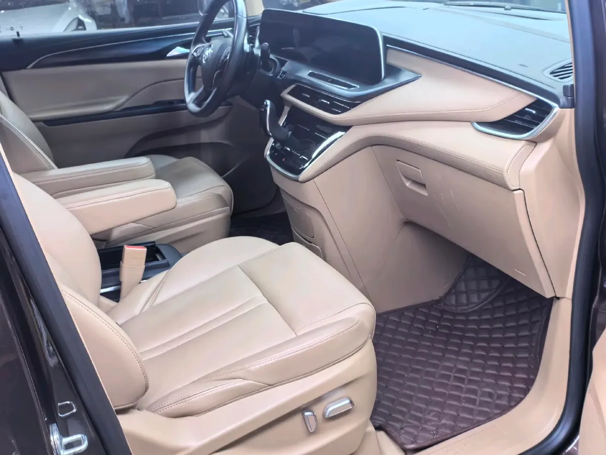 2021 Buick GL8 2.0T 237HP L4 9AT,autocango,china used car exporter,china ev exporter,chinese used car exporter,chinese used ev exporter