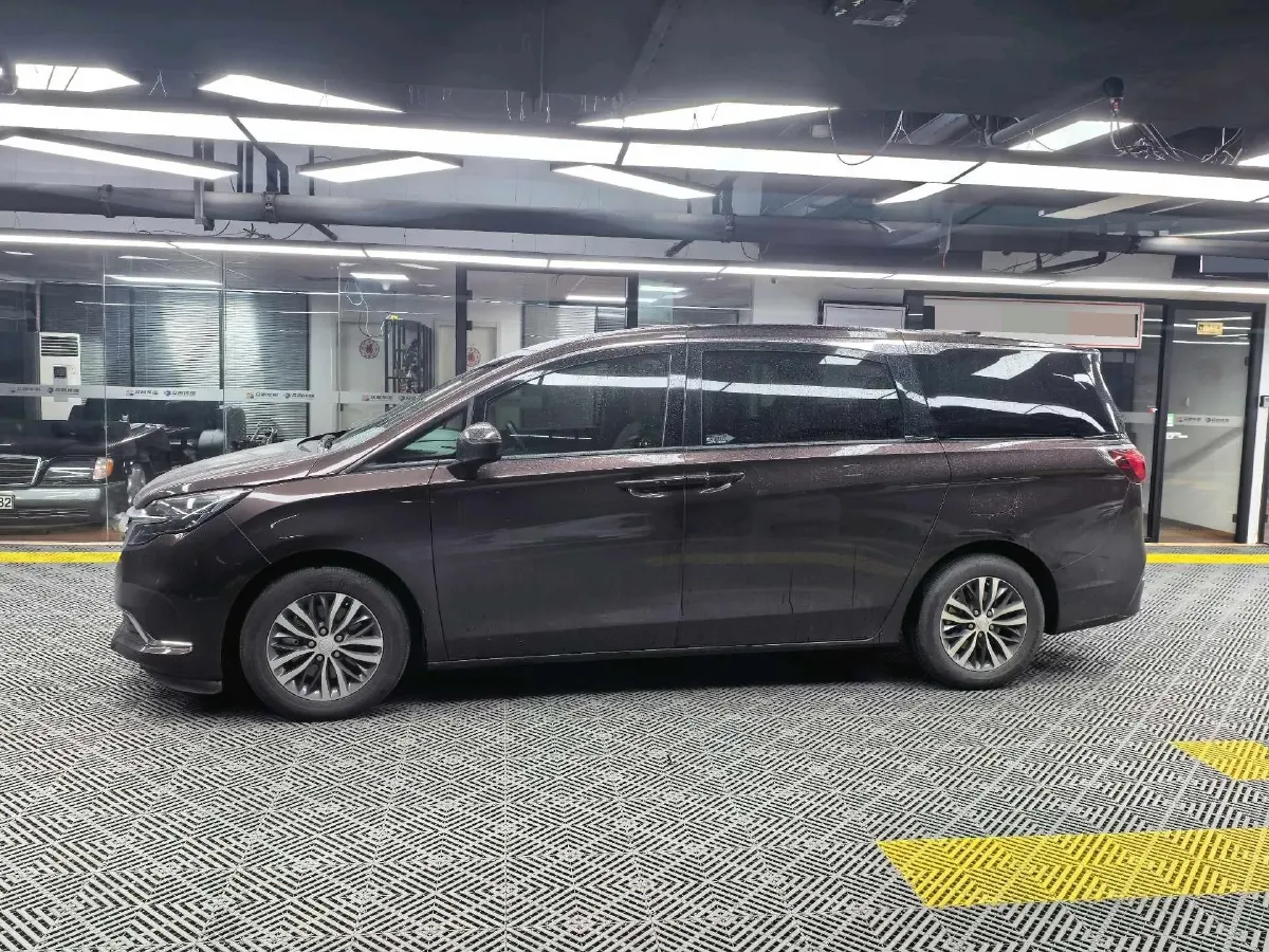 2021 Buick GL8 2.0T 237HP L4 9AT,autocango,china used car exporter,china ev exporter,chinese used car exporter,chinese used ev exporter
