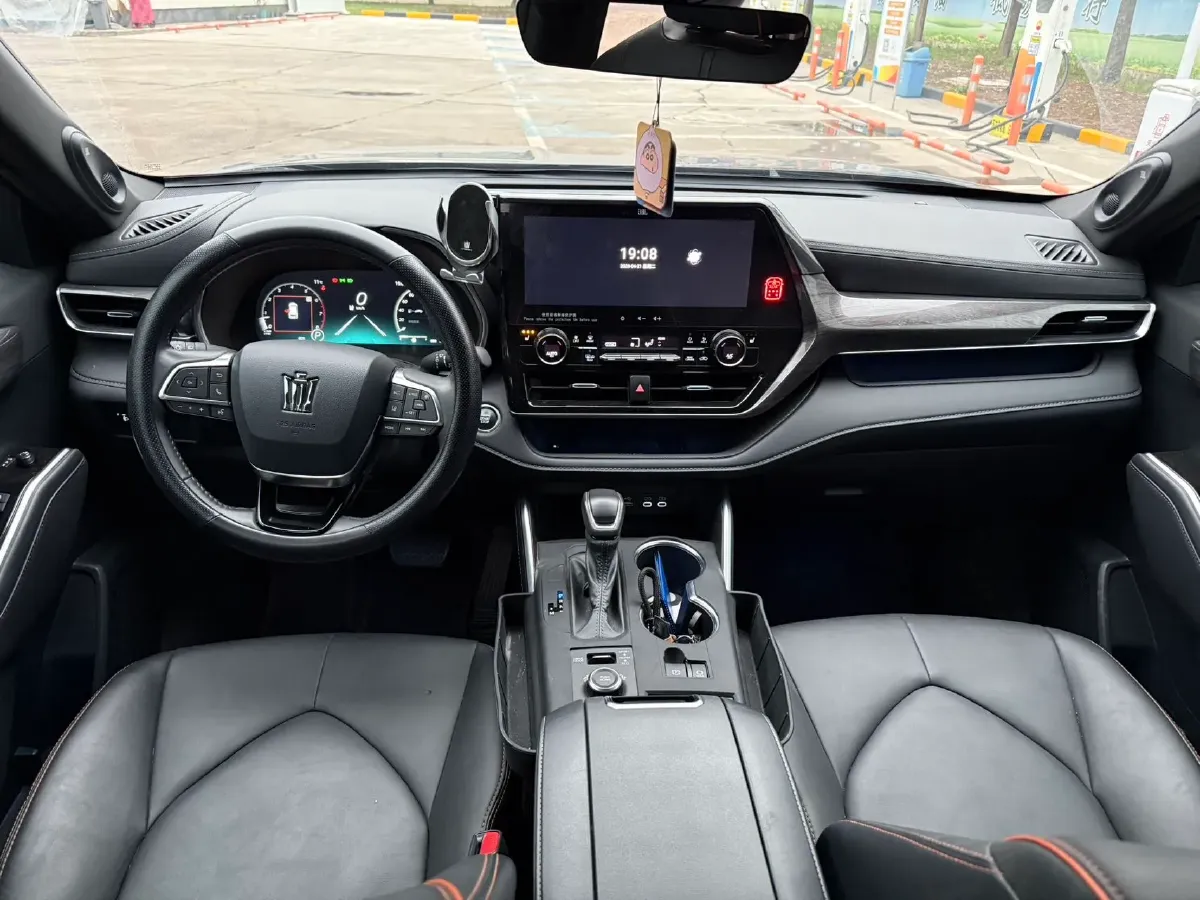 2024 Toyota Crown Kluger 2.0T 248HP L4 8AT,autocango,china used car exporter,china ev exporter,chinese used car exporter,chinese used ev exporter