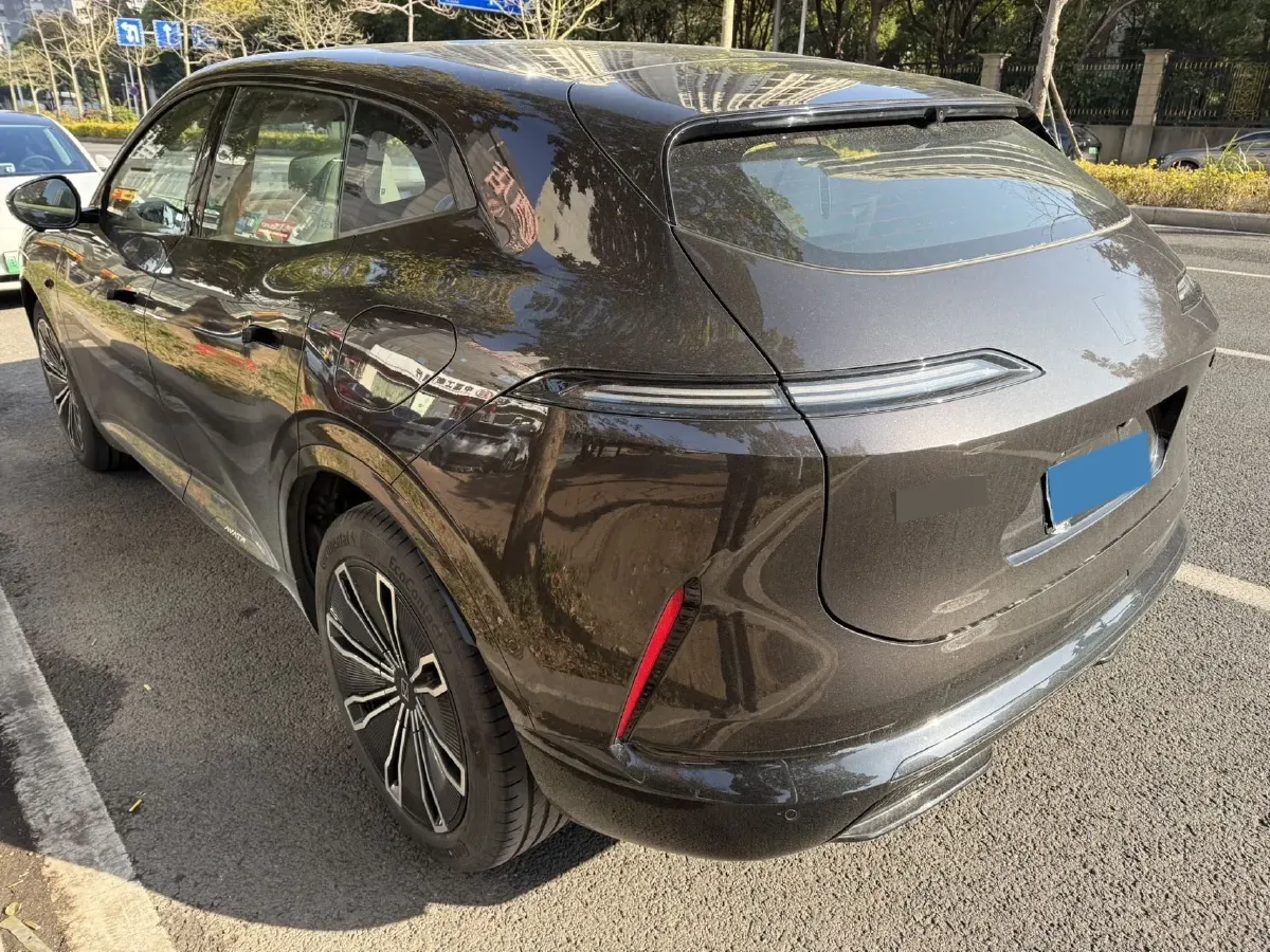 2024 Avatr 07 1.5T 156HP L4 REEV 39.05KWH,autocango,china used car exporter,china ev exporter,chinese used car exporter,chinese used ev exporter