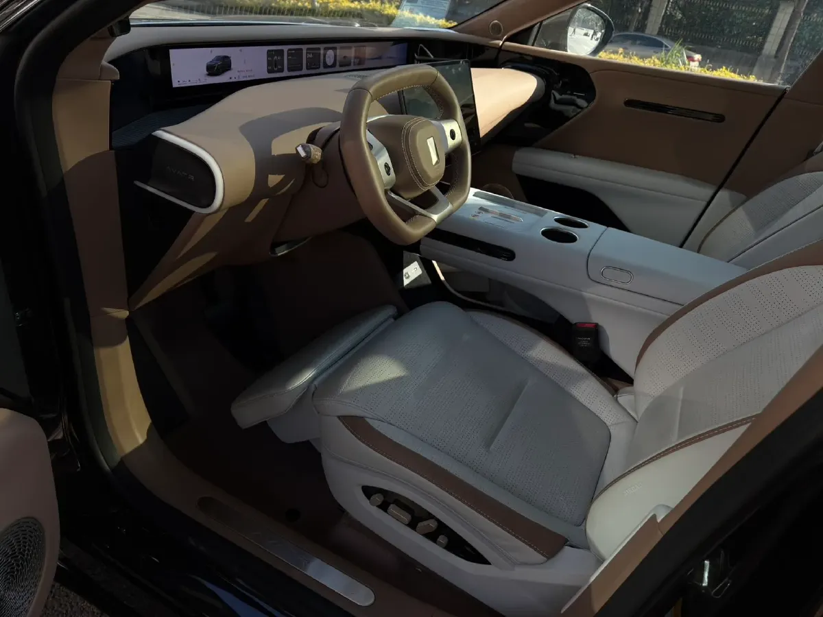 2024 Avatr 07 1.5T 156HP L4 REEV 39.05KWH,autocango,china used car exporter,china ev exporter,chinese used car exporter,chinese used ev exporter