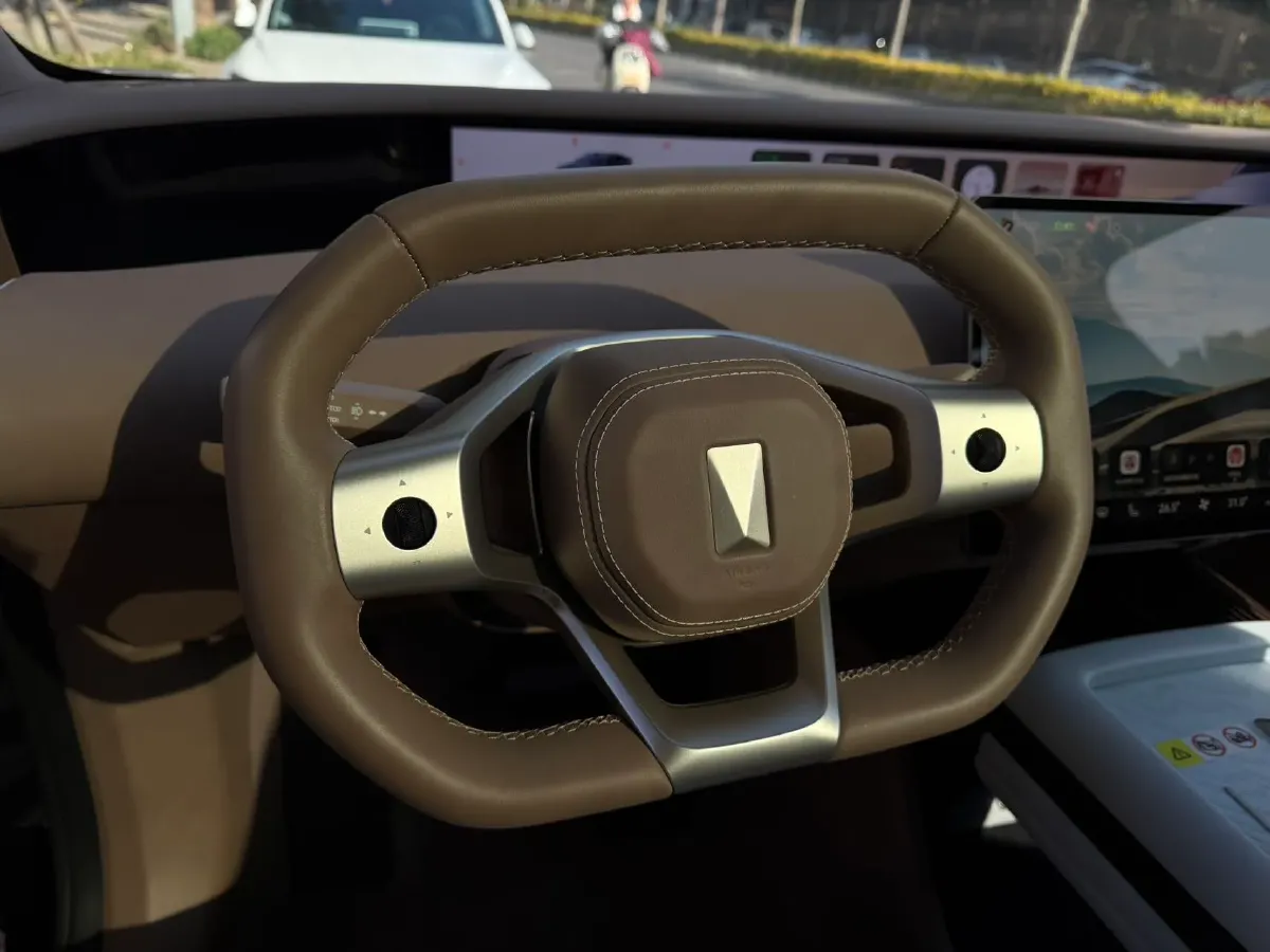 2024 Avatr 07 1.5T 156HP L4 REEV 39.05KWH,autocango,china used car exporter,china ev exporter,chinese used car exporter,chinese used ev exporter