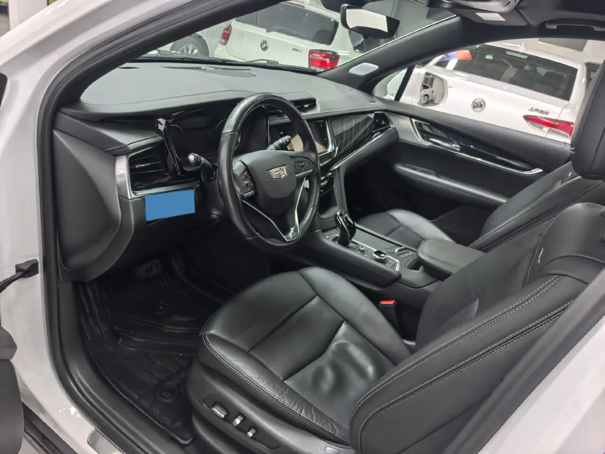 2022 Cadillac XT6 2.0T 237HP L4 9AT,autocango,china used car exporter,china ev exporter,chinese used car exporter,chinese used ev exporter
