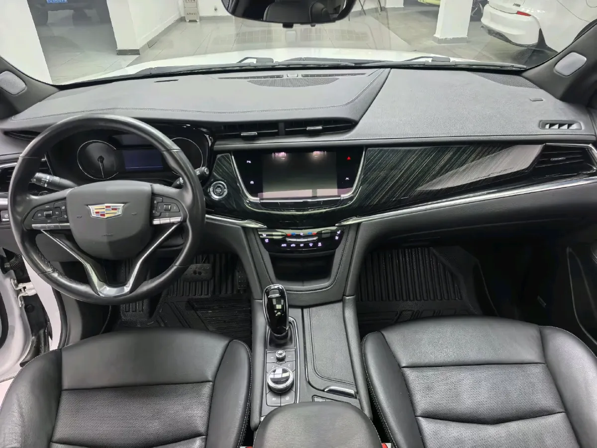 2022 Cadillac XT6 2.0T 237HP L4 9AT,autocango,china used car exporter,china ev exporter,chinese used car exporter,chinese used ev exporter
