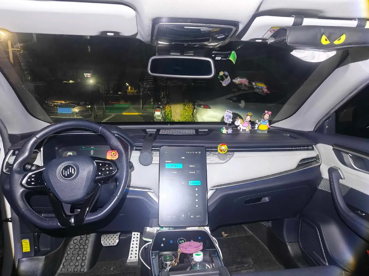 2018 Weltmeister EX5 BEV 52.56KWH,autocango,china used car exporter,china ev exporter,chinese used car exporter,chinese used ev exporter