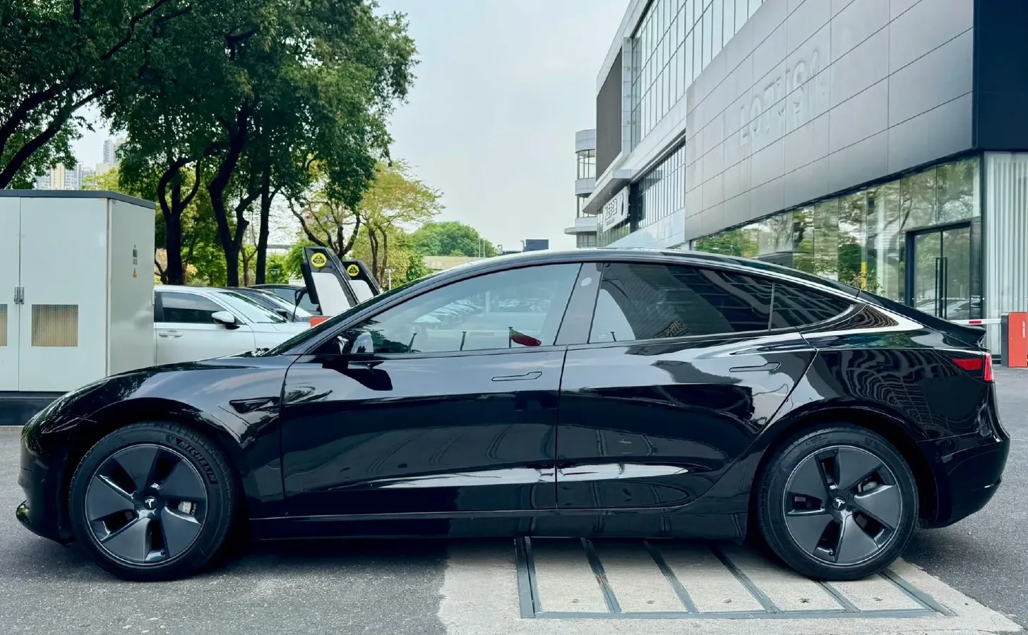 2022 Tesla Model 3 BEV 60KWH,autocango,china used car exporter,china ev exporter,chinese used car exporter,chinese used ev exporter