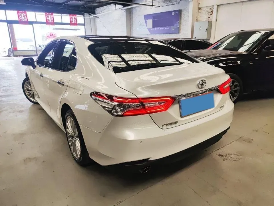 2019 Toyota Camry 2.5L 209HP L4 8AT,autocango,china used car exporter,china ev exporter,chinese used car exporter,chinese used ev exporter