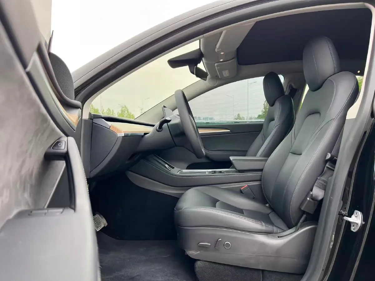 2022 Tesla Model Y BEV 78.4KWH,autocango,china used car exporter,china ev exporter,chinese used car exporter,chinese used ev exporter