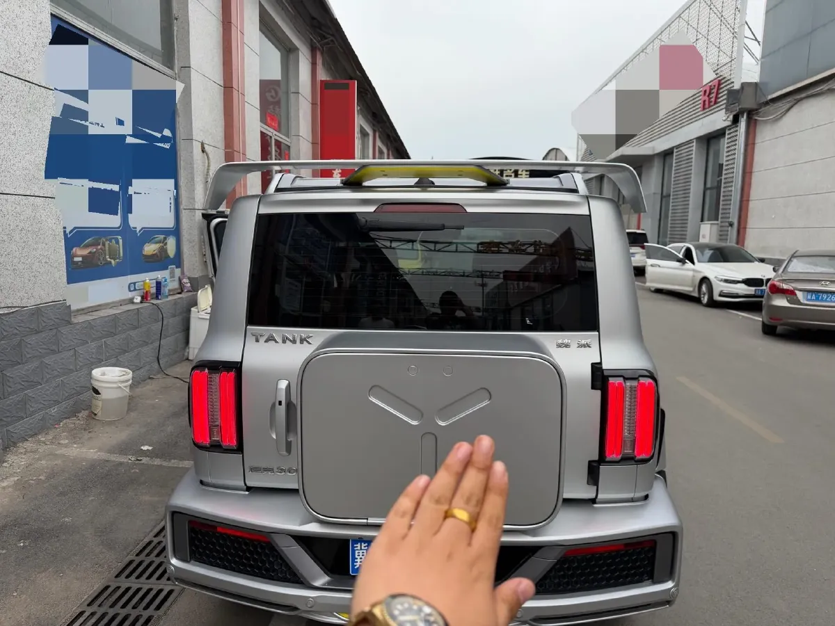 2021 Cyberspace 300 2.0T 227HP L4 8AT,autocango,china used car exporter,china ev exporter,chinese used car exporter,chinese used ev exporter