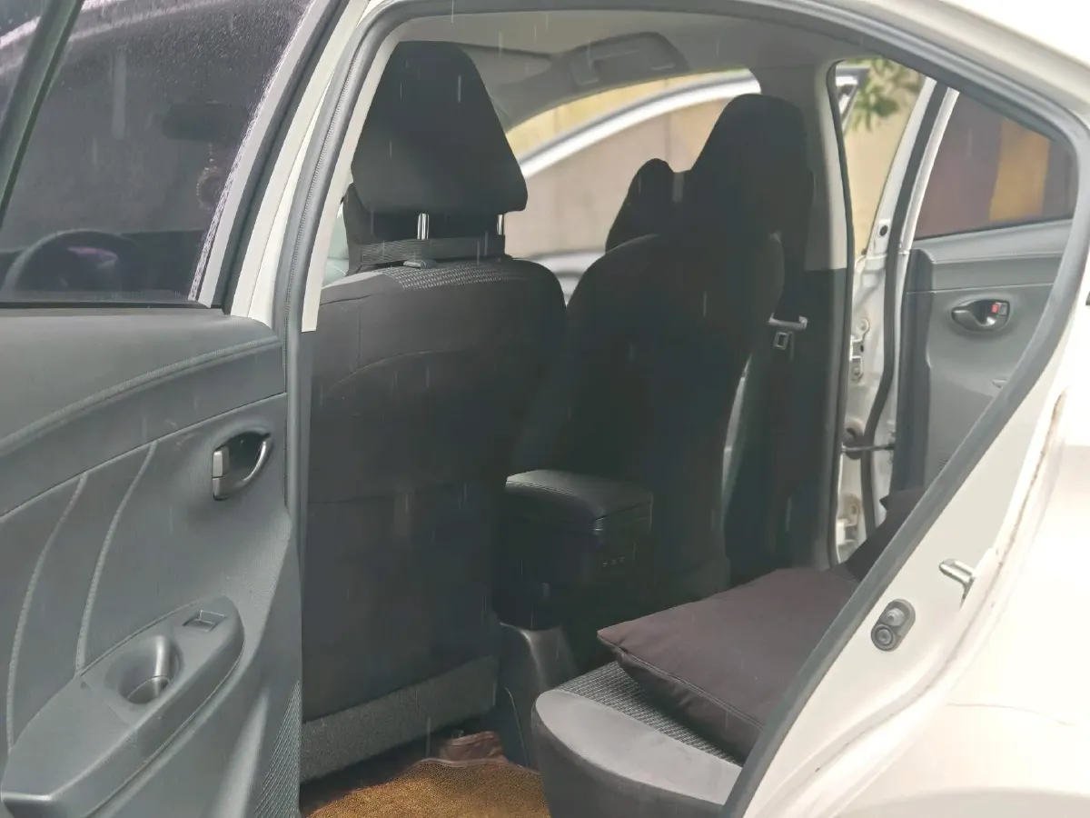 2021 Toyota Vios 1.5L 112HP L4 CVT,autocango,china used car exporter,china ev exporter,chinese used car exporter,chinese used ev exporter