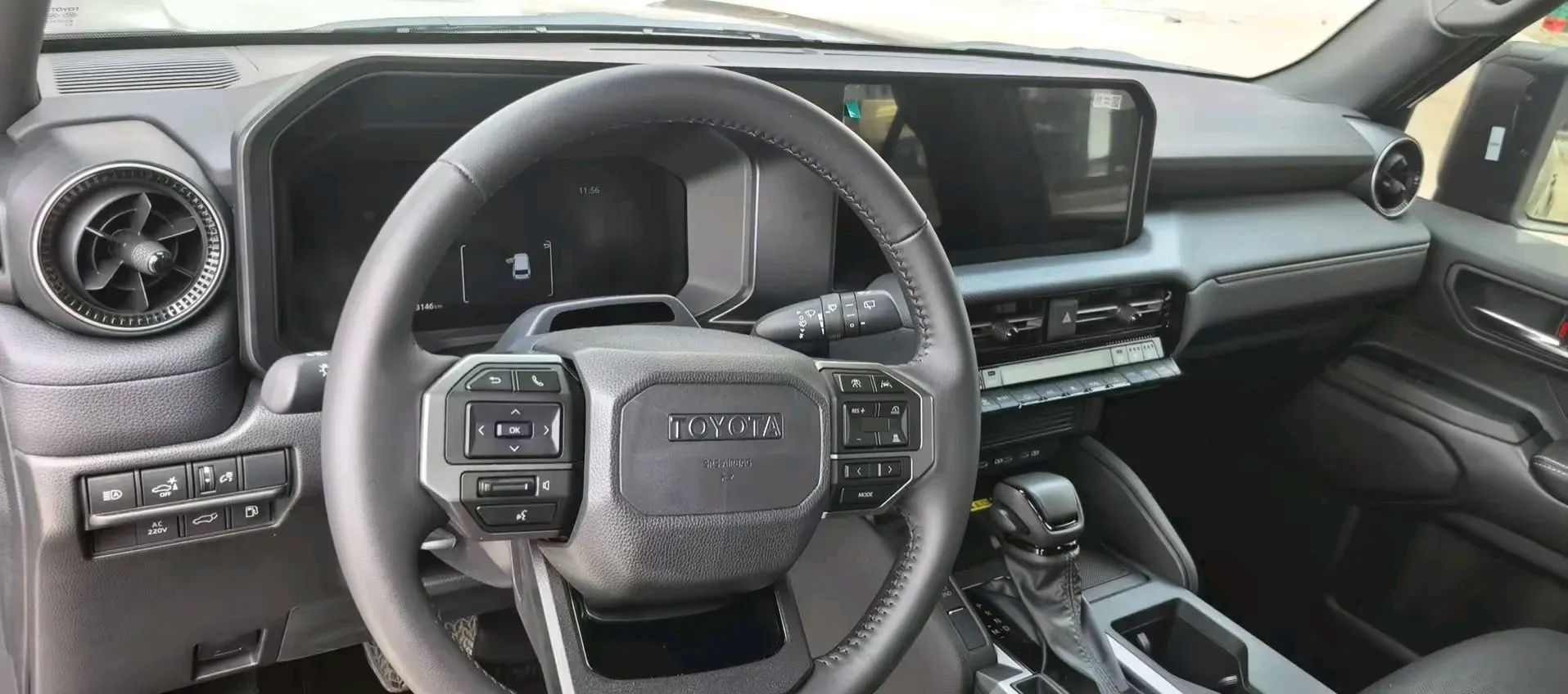 2025 Toyota Land Cruiser Prado 2.4T 282HP L4 8AT Hybrid 5.1KWH,autocango,china used car exporter,china ev exporter,chinese used car exporter,chinese used ev exporter