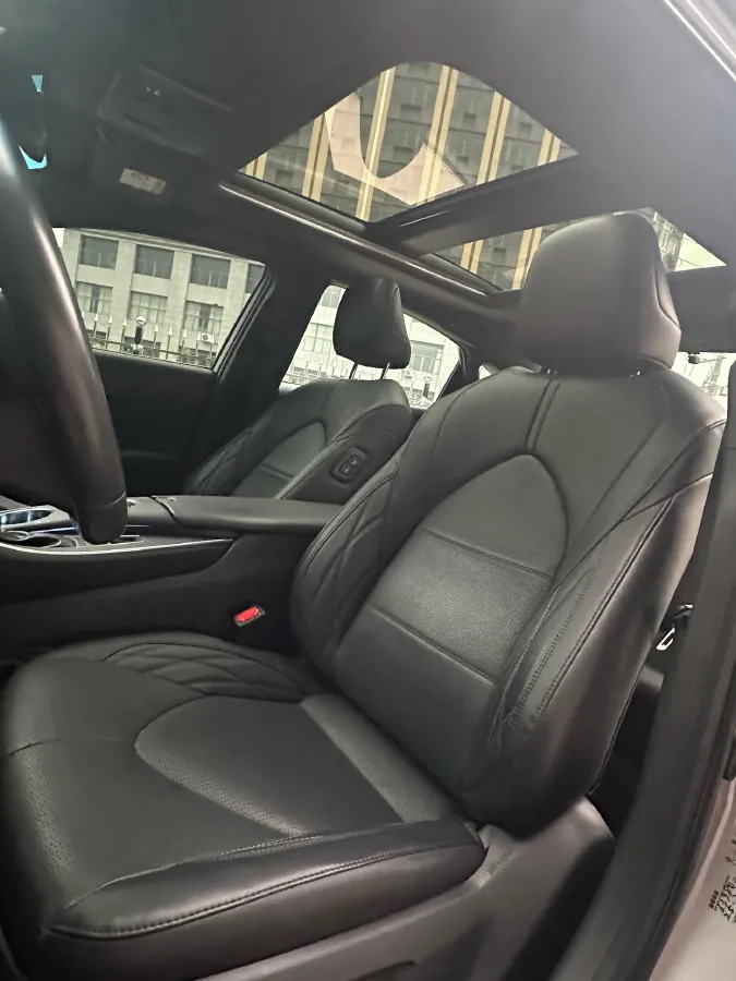 2019 Toyota Avalon 2.5L 209HP L4 8AT,autocango,china used car exporter,china ev exporter,chinese used car exporter,chinese used ev exporter