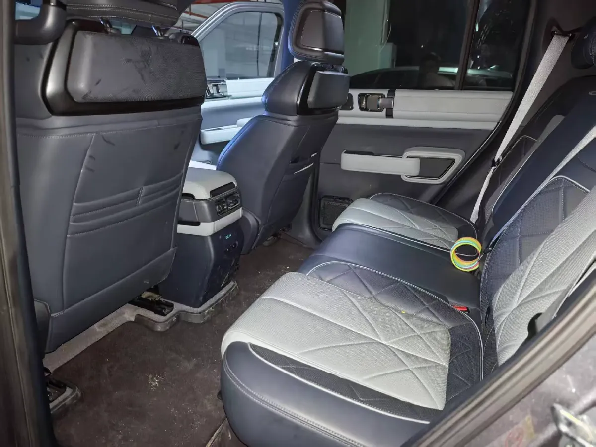 2023 FangChengBao Bao 5 1.5T 194HP L4 E-CVT PHEV 31.8KWH,autocango,china used car exporter,china ev exporter,chinese used car exporter,chinese used ev exporter