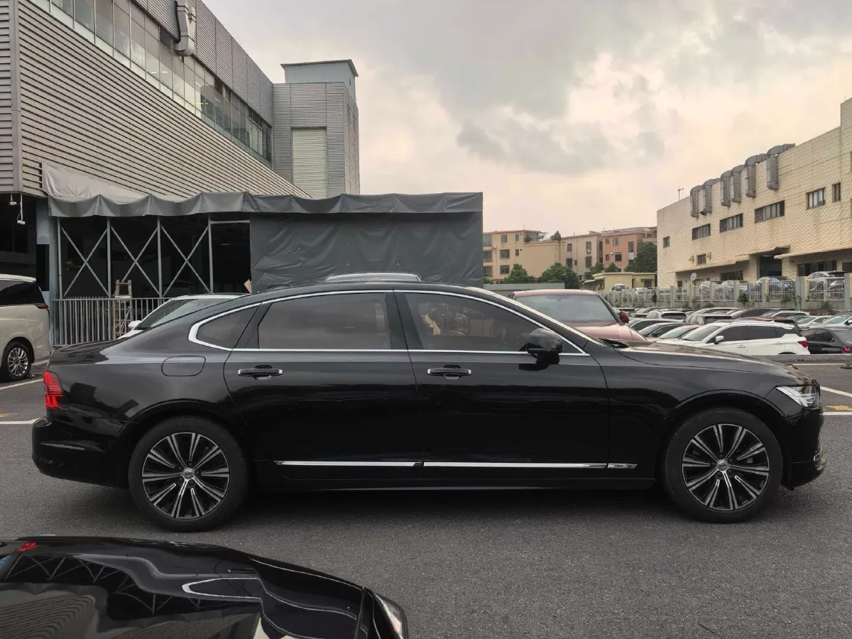 2021 Volvo S90 2.0T 250HP L4 8AT,autocango,china used car exporter,china ev exporter,chinese used car exporter,chinese used ev exporter