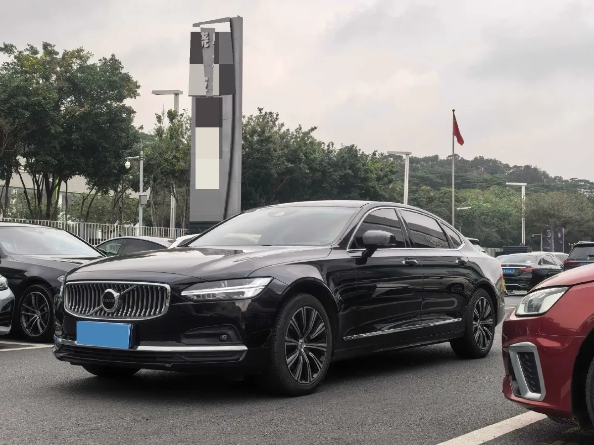2021 Volvo S90 2.0T 250HP L4 8AT,autocango,china used car exporter,china ev exporter,chinese used car exporter,chinese used ev exporter