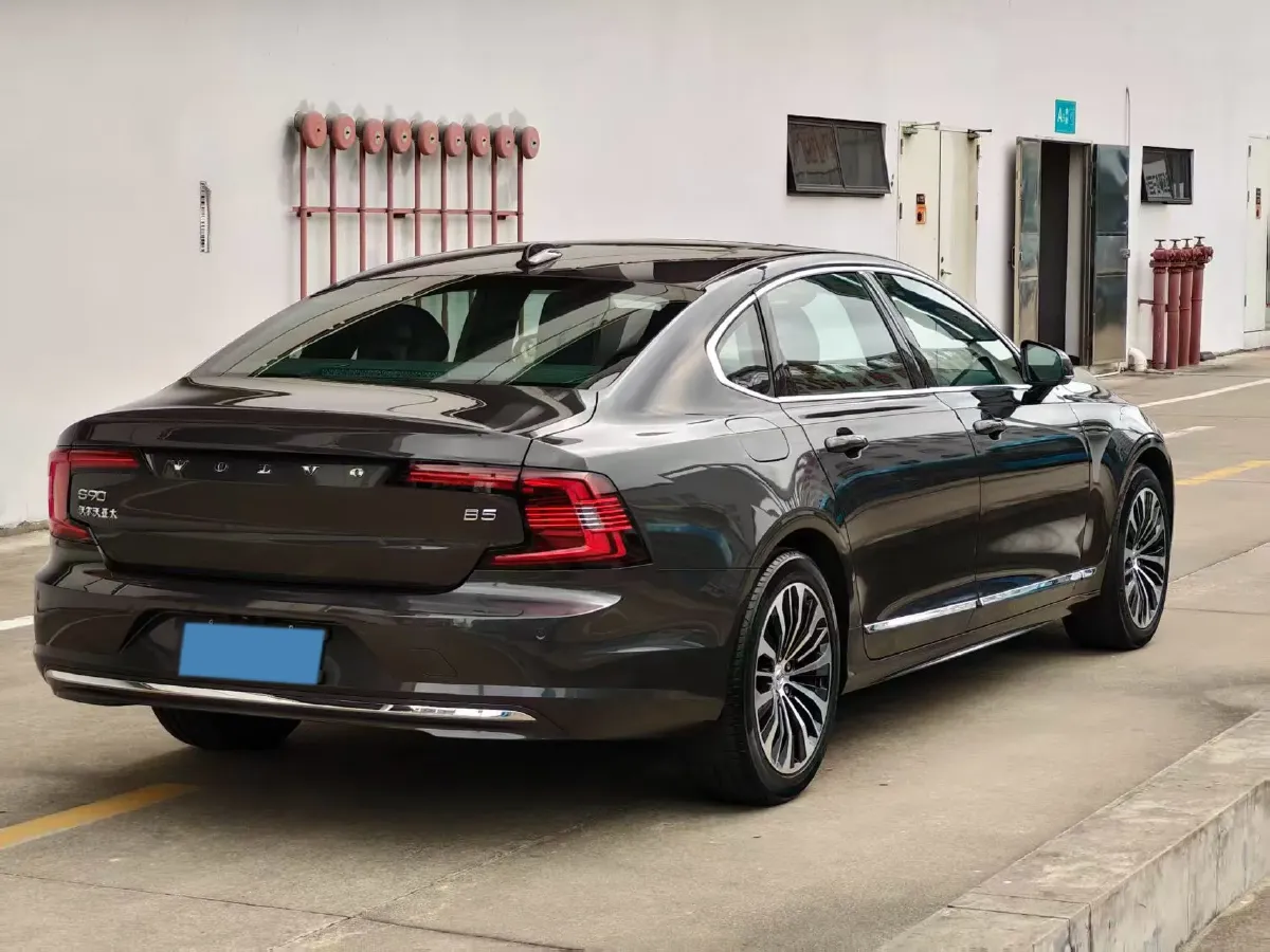 2024 Volvo S90 2.0T 250HP L4 8AT,autocango,china used car exporter,china ev exporter,chinese used car exporter,chinese used ev exporter