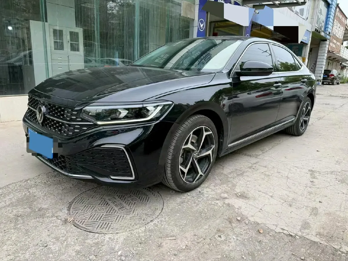 2024 Volkswagen Passat 2.0T 186HP L4 7DCT,autocango,china used car exporter,china ev exporter,chinese used car exporter,chinese used ev exporter