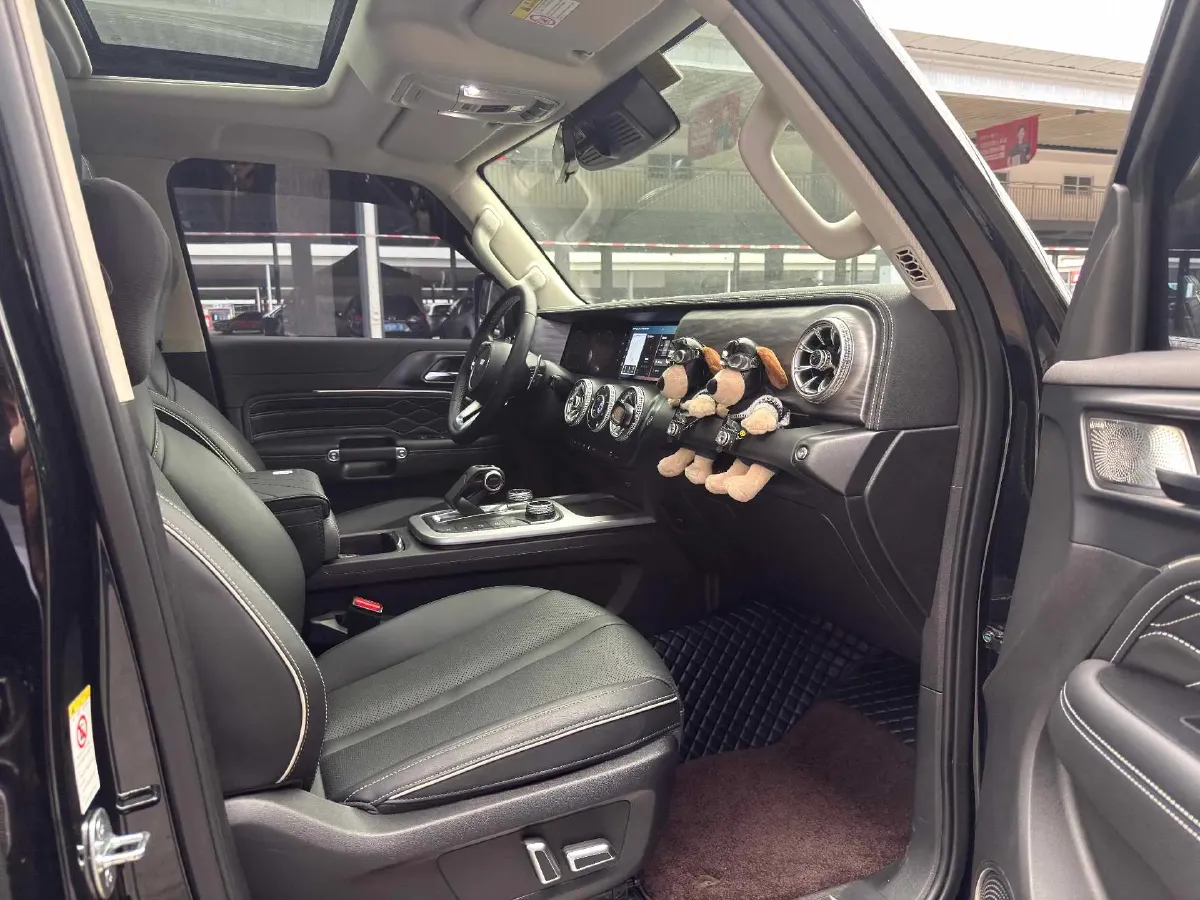 2024 Tank 300 2.0T 227HP L4 8AT,autocango,china used car exporter,china ev exporter,chinese used car exporter,chinese used ev exporter