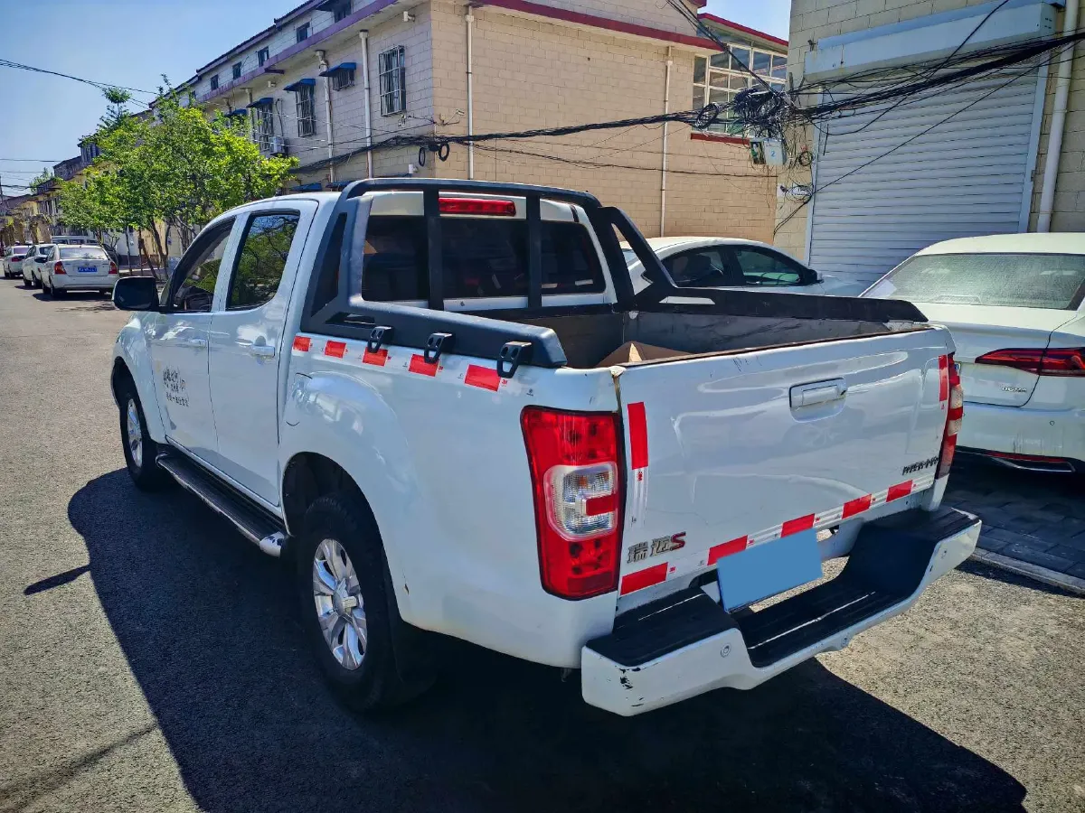 2019 JMC YuHu 5 2.0T 142HP L4 6MT,autocango,china used car exporter,china ev exporter,chinese used car exporter,chinese used ev exporter