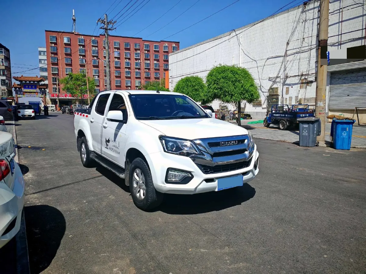 2019 JMC YuHu 5 2.0T 142HP L4 6MT,autocango,china used car exporter,china ev exporter,chinese used car exporter,chinese used ev exporter