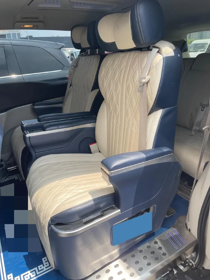 2021 Buick GL8 2.0T 237HP L4 9AT,autocango,china used car exporter,china ev exporter,chinese used car exporter,chinese used ev exporter