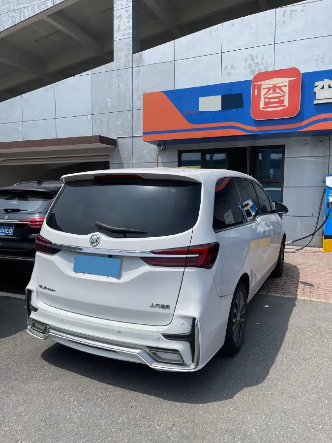 2021 Buick GL8 2.0T 237HP L4 9AT,autocango,china used car exporter,china ev exporter,chinese used car exporter,chinese used ev exporter