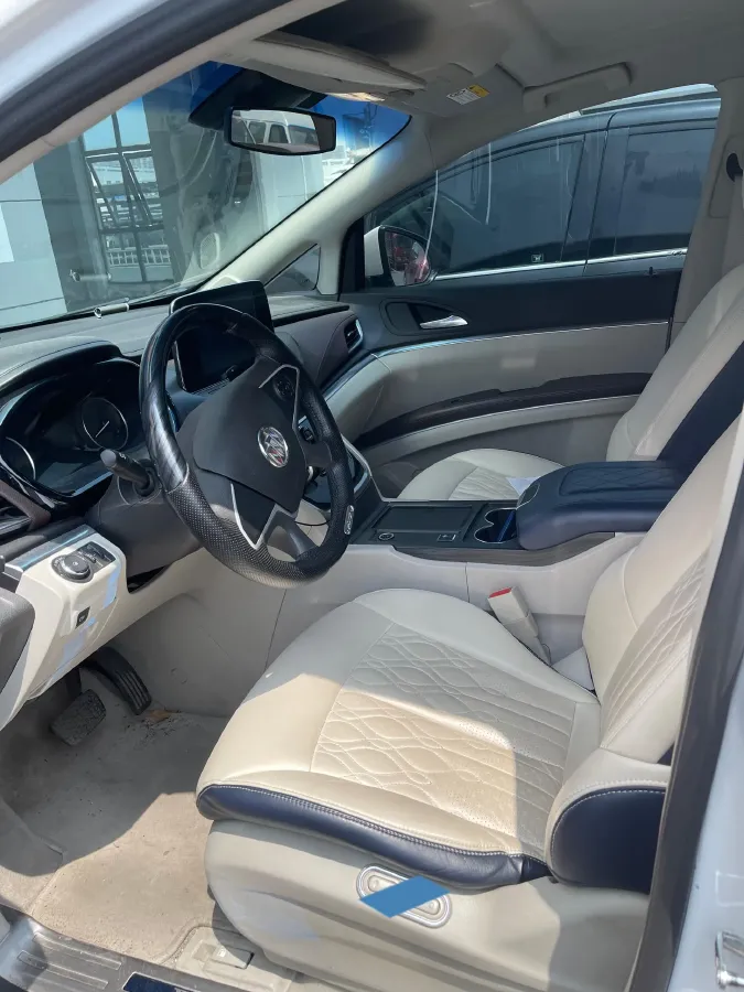 2021 Buick GL8 2.0T 237HP L4 9AT,autocango,china used car exporter,china ev exporter,chinese used car exporter,chinese used ev exporter