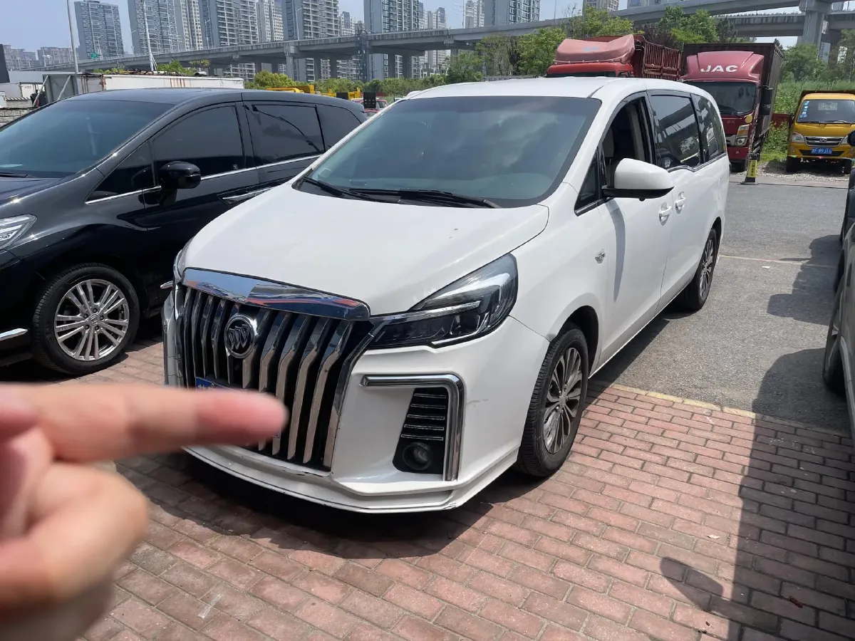 2021 Buick GL8 2.0T 237HP L4 9AT,autocango,china used car exporter,china ev exporter,chinese used car exporter,chinese used ev exporter