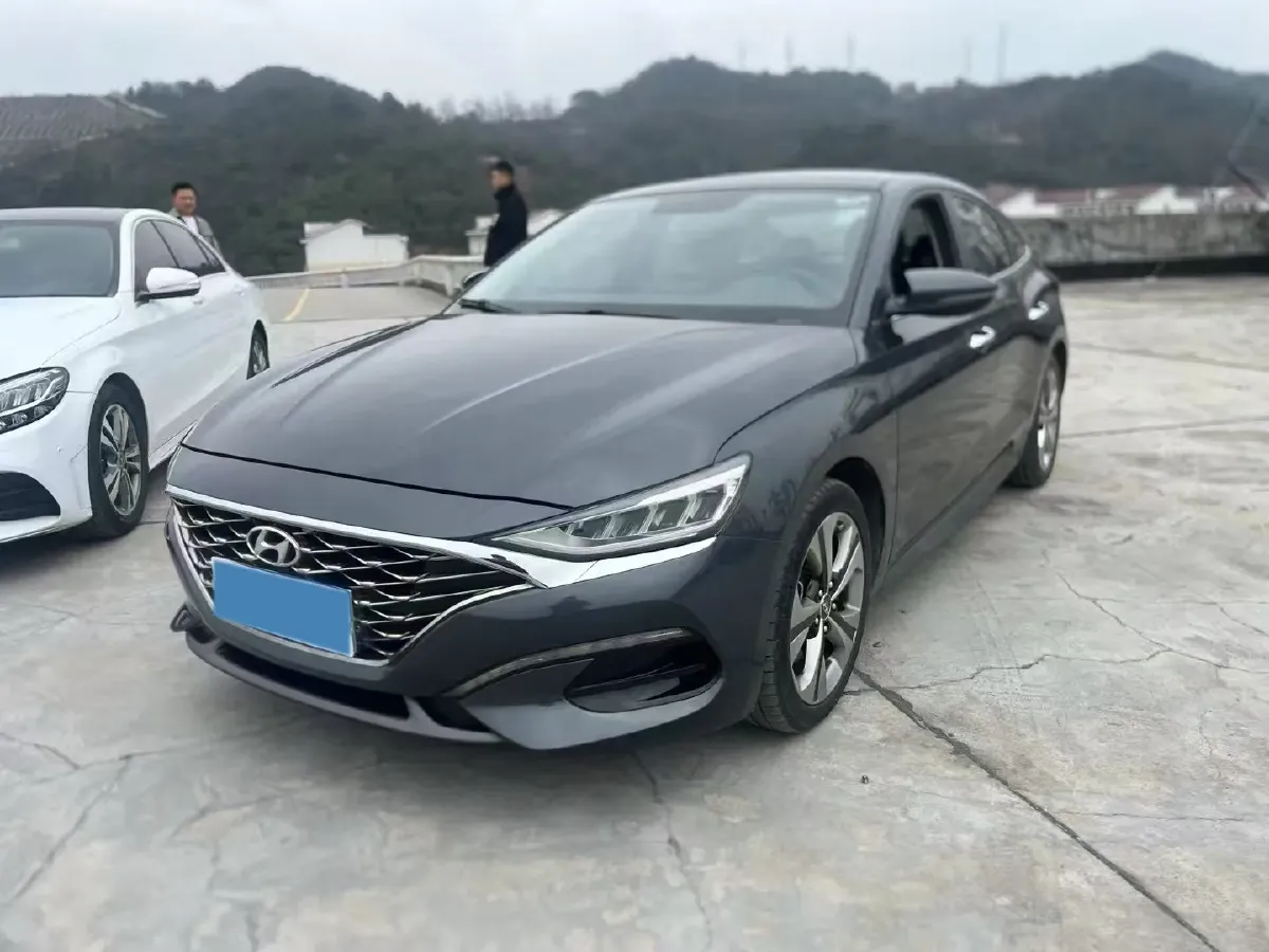 2019 Hyundai La Festa 1.6T 204HP L4 7DCT,autocango,china used car exporter,china ev exporter,chinese used car exporter,chinese used ev exporter