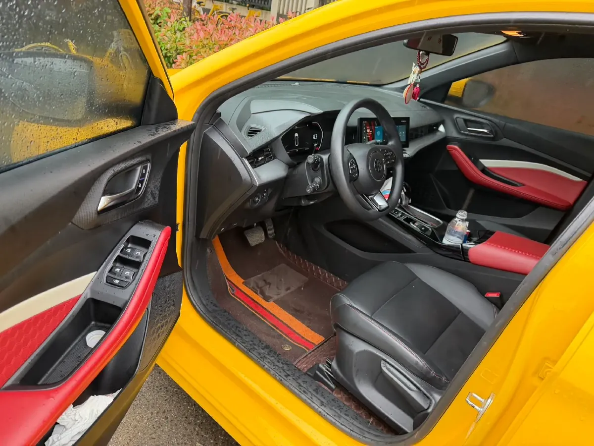 2021 MG 5 1.5L 120HP L4 CVT,autocango,china used car exporter,china ev exporter,chinese used car exporter,chinese used ev exporter