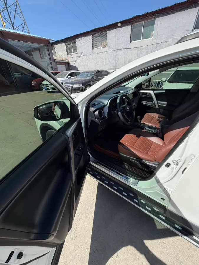 2019 Toyota Camry 2.0L 178HP L4 CVT,autocango,china used car exporter,china ev exporter,chinese used car exporter,chinese used ev exporter