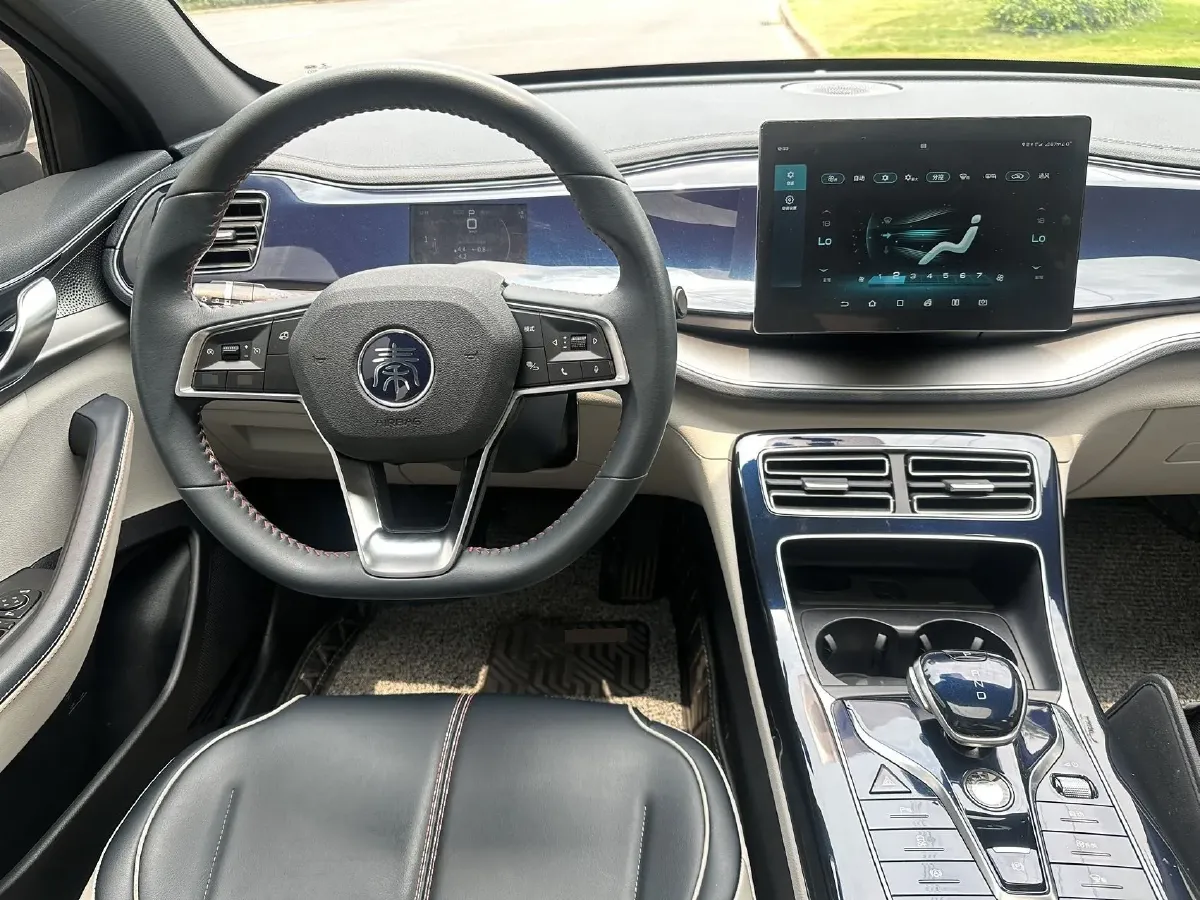 2021 Haval F7 1.5T 169HP L4 7DCT,autocango,china used car exporter,china ev exporter,chinese used car exporter,chinese used ev exporter