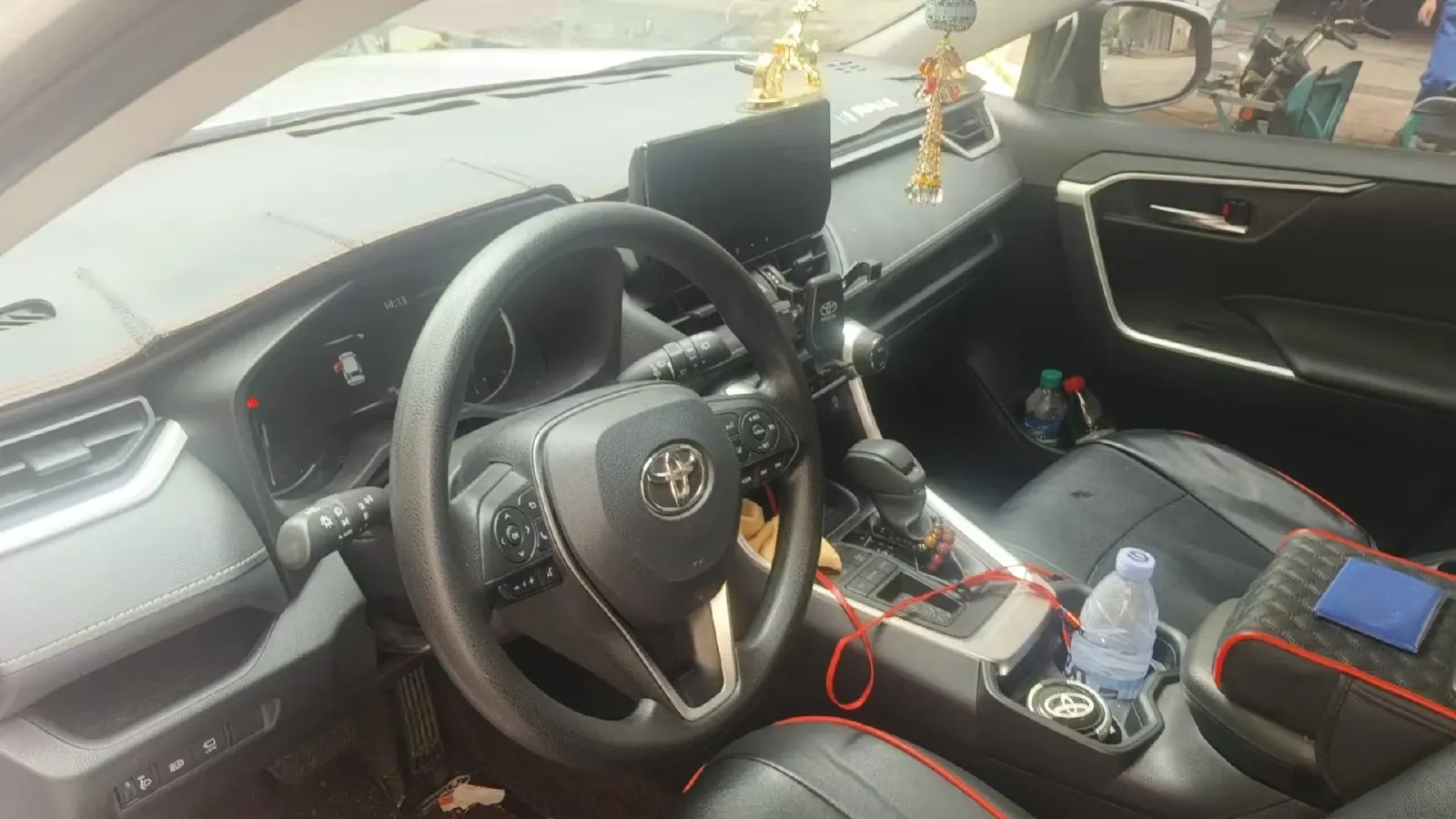 2023 Toyota RAV4 2.0L 171HP L4 CVT,autocango,china used car exporter,china ev exporter,chinese used car exporter,chinese used ev exporter