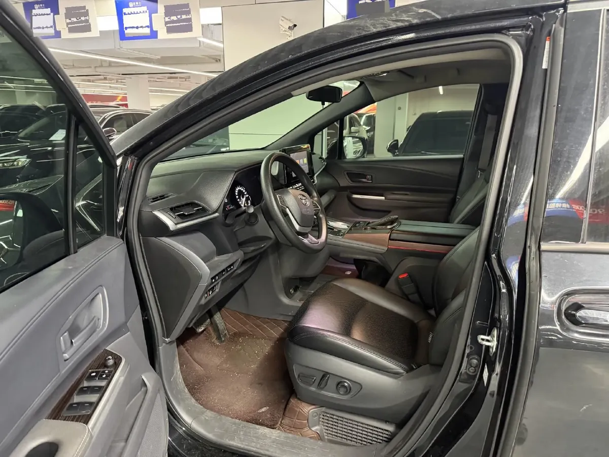 2023 Toyota Granvia 2.5L 189HP L4 E-CVT Hybrid,autocango,china used car exporter,china ev exporter,chinese used car exporter,chinese used ev exporter