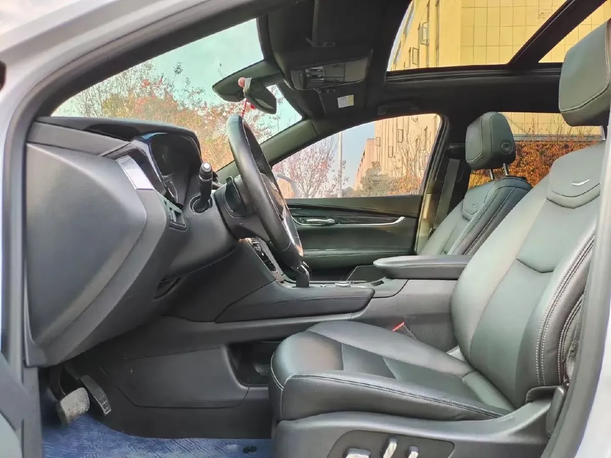 2020 Cadillac XT5 2.0T 237HP L4 9AT,autocango,china used car exporter,china ev exporter,chinese used car exporter,chinese used ev exporter