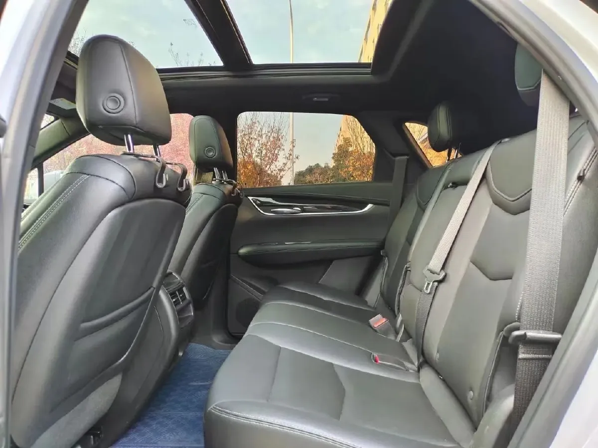 2020 Cadillac XT5 2.0T 237HP L4 9AT,autocango,china used car exporter,china ev exporter,chinese used car exporter,chinese used ev exporter