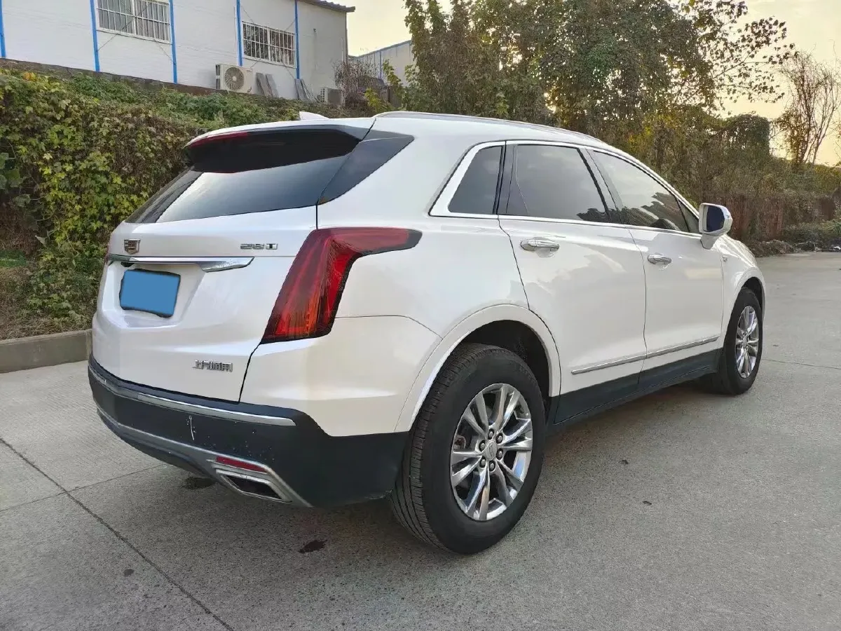 2020 Cadillac XT5 2.0T 237HP L4 9AT,autocango,china used car exporter,china ev exporter,chinese used car exporter,chinese used ev exporter