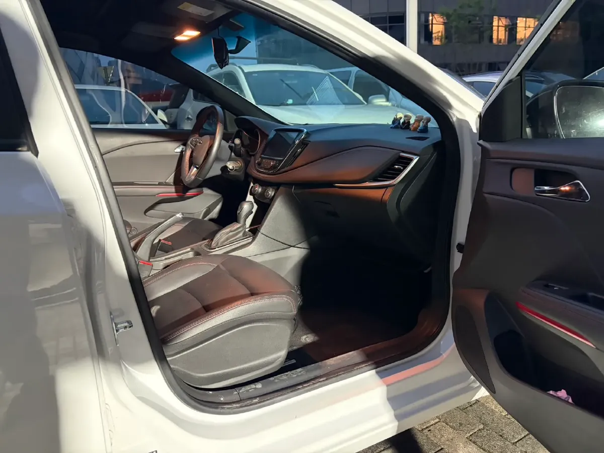 2022 Chevrolet Monza 1.3T 163HP L3 6AT,autocango,china used car exporter,china ev exporter,chinese used car exporter,chinese used ev exporter