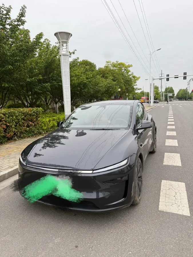 2025 Tesla Model Y L BEV,autocango,china used car exporter,china ev exporter,chinese used car exporter,chinese used ev exporter