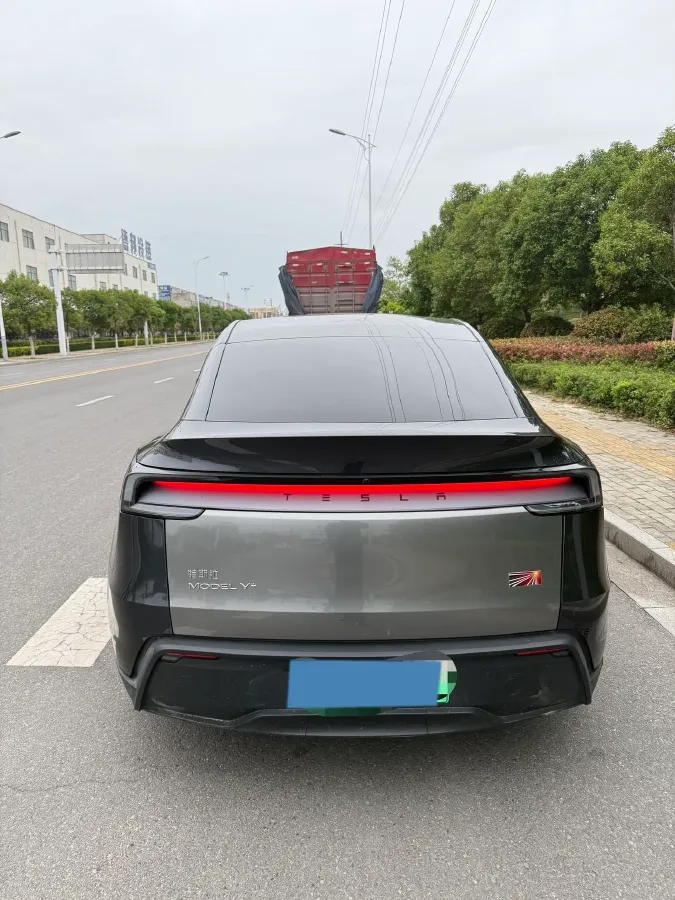 2025 Tesla Model Y L BEV,autocango,china used car exporter,china ev exporter,chinese used car exporter,chinese used ev exporter
