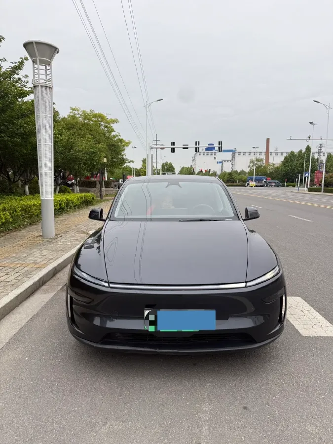 2025 Tesla Model Y L BEV,autocango,china used car exporter,china ev exporter,chinese used car exporter,chinese used ev exporter
