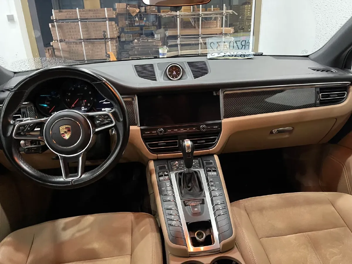 2018 Porsche Macan 2.0T 252HP L4 7DCT,autocango,china used car exporter,china ev exporter,chinese used car exporter,chinese used ev exporter