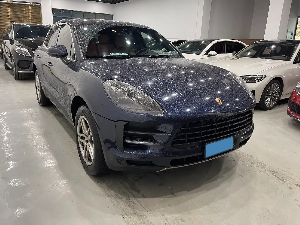 2018 Porsche Macan 2.0T 252HP L4 7DCT,autocango,china used car exporter,china ev exporter,chinese used car exporter,chinese used ev exporter